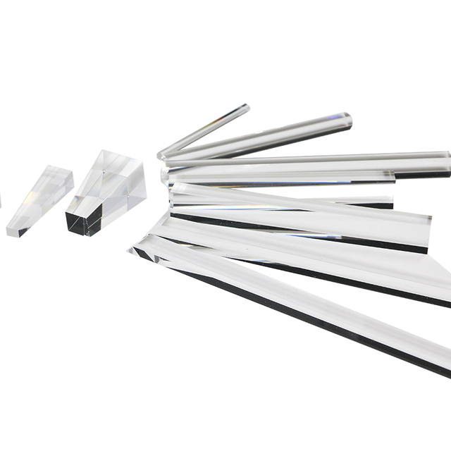 Custom High-Precision Optical Light Guides for Projection
